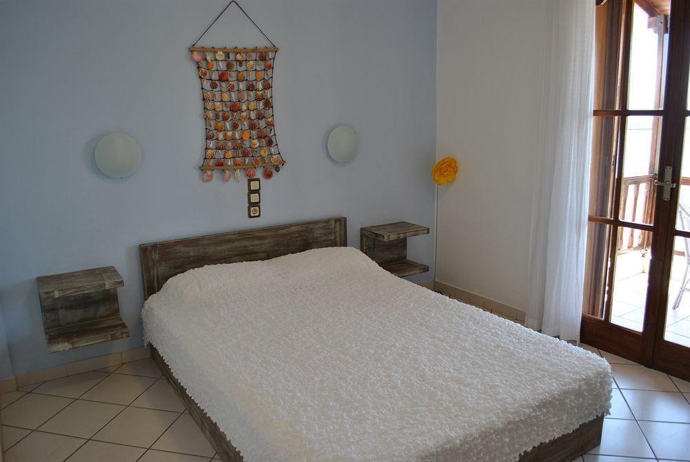Pallas Pension Elafonissos Luaran gambar