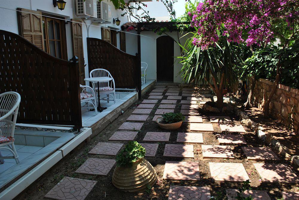 Pallas Pension Elafonissos Luaran gambar
