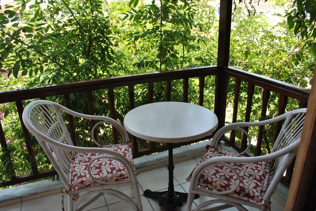 Pallas Pension Elafonissos Luaran gambar
